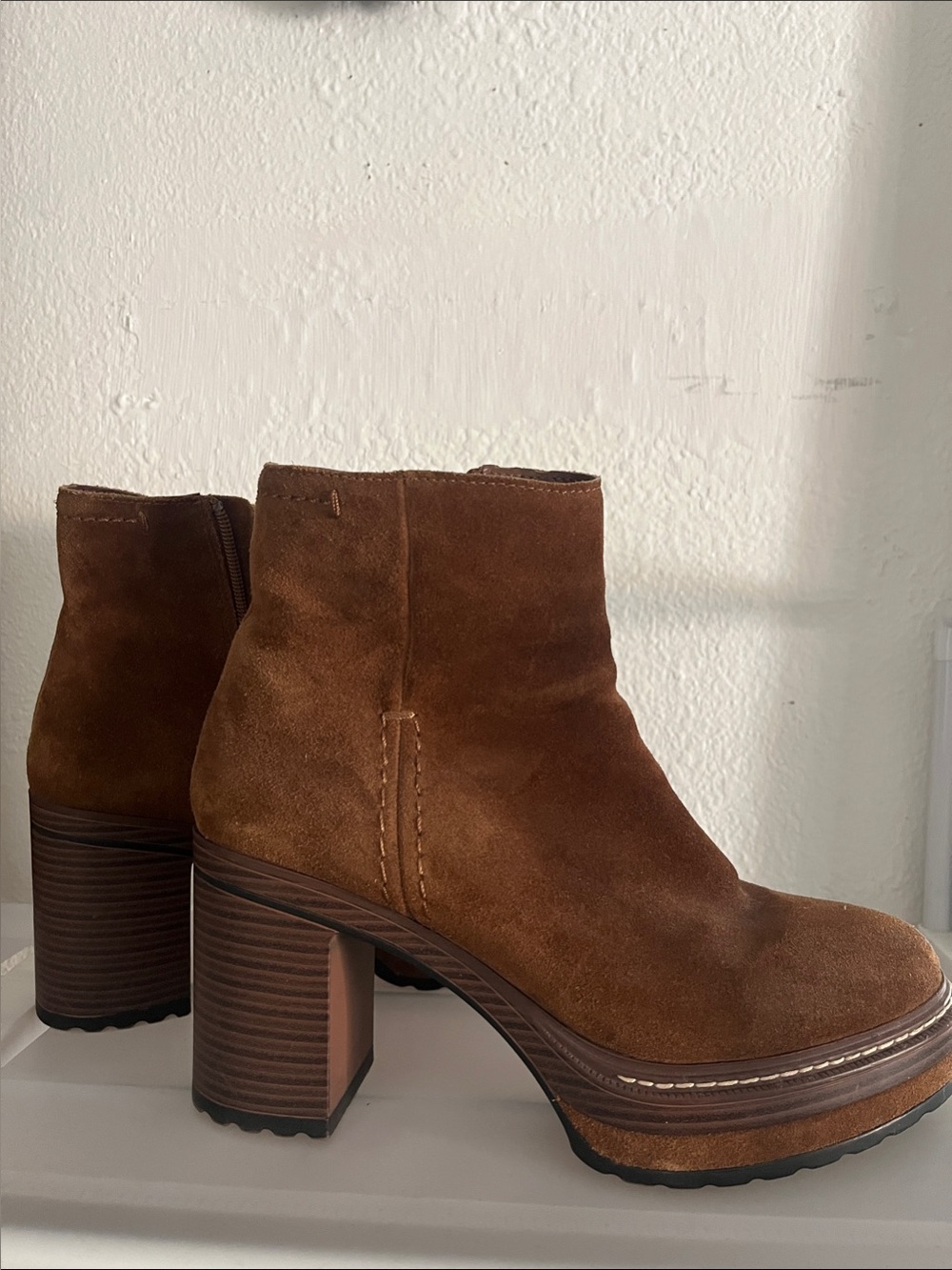 Steve Madden brown boots